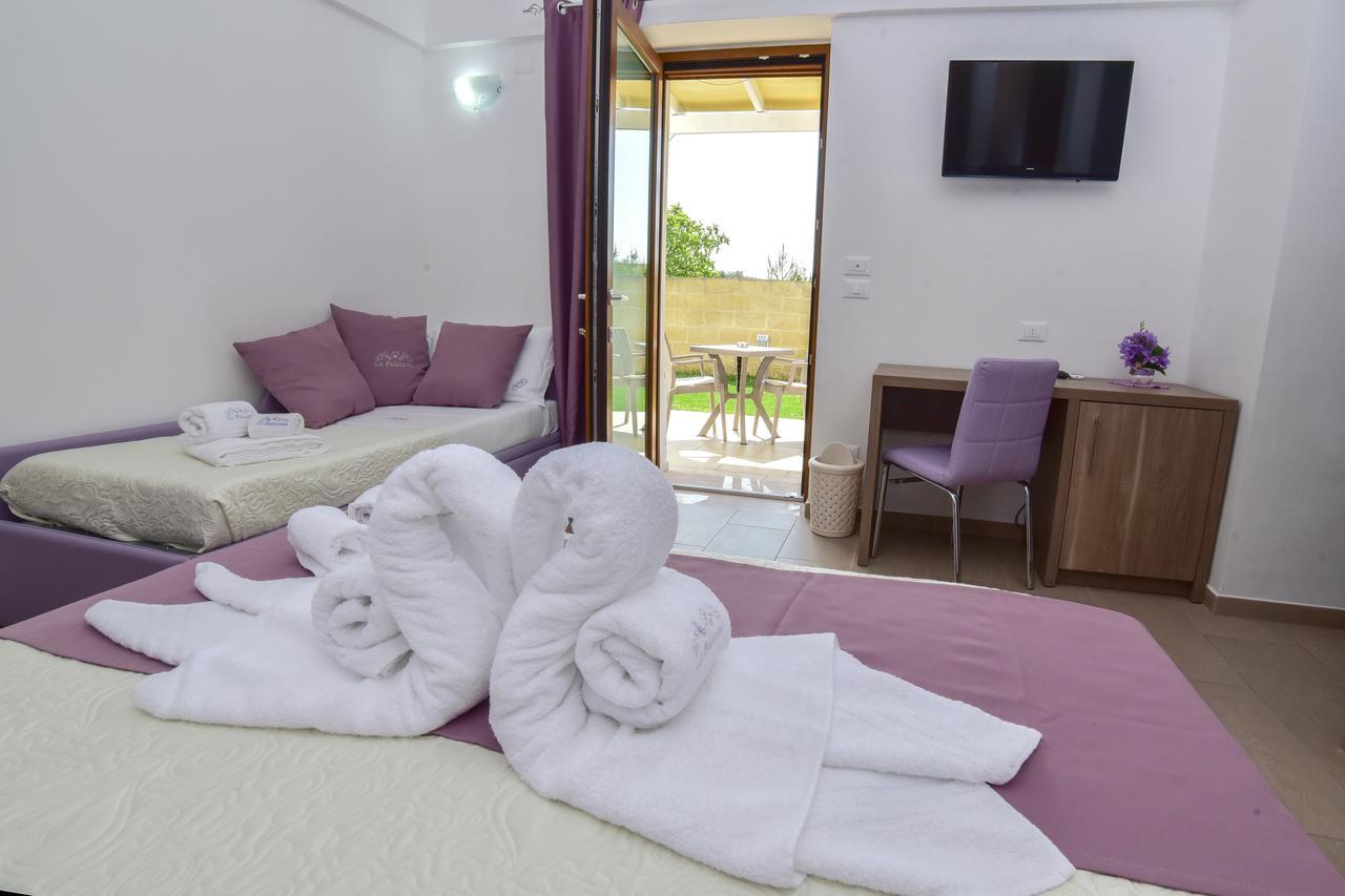 La Palazzina Bed & Breakfast Porto Cesareo Exterior foto